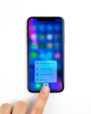 黑色智能手機 現代人的數字生活伴侶